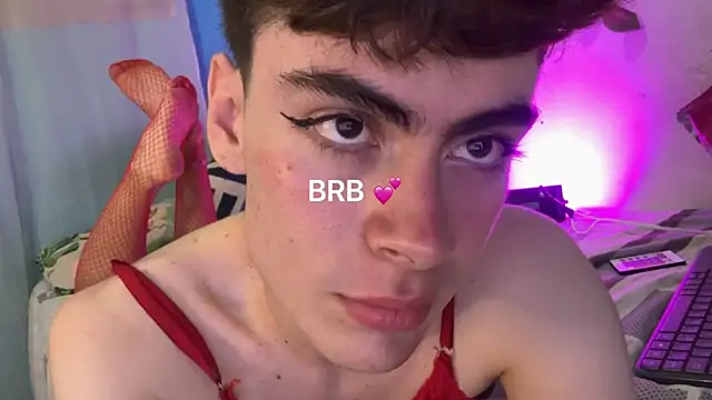 _peachyboy XXX чат на живо