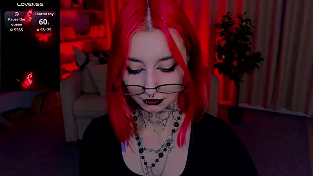Chat +18 de Mistress__Marcelline ao vivo
