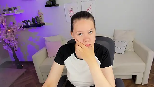 Živý XXX chat Nabi_Brown