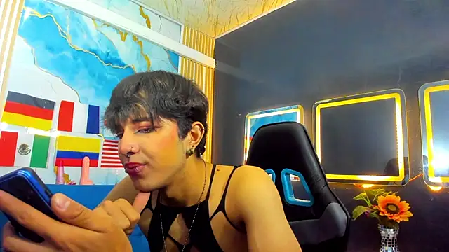 Chat +18 de Alejandra_Raven ao vivo
