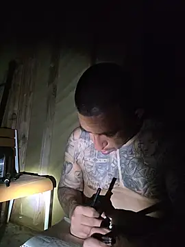 Boogiehtx713's Live XXX Chat