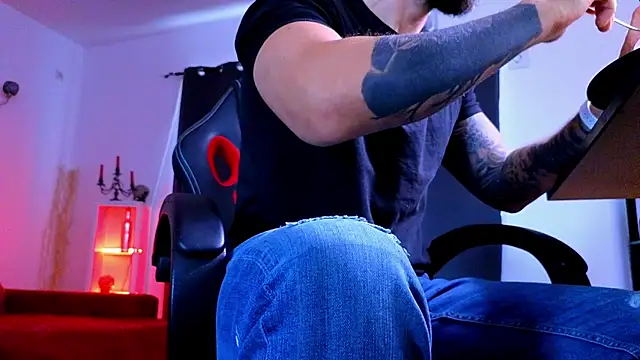Chat XXX ao vivo de MightyAaron66