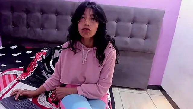 Chat XXX ao vivo de karolinee_66_