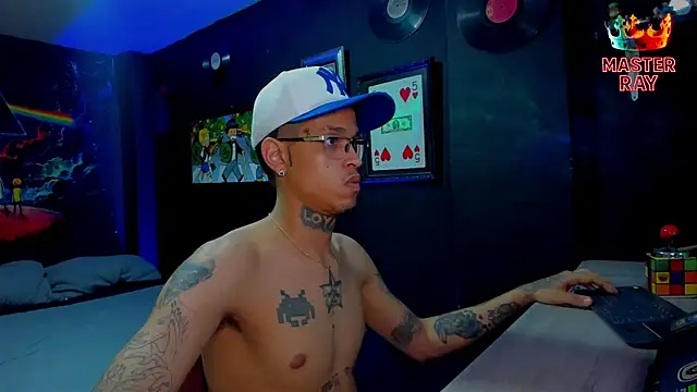 Chatroom XXX en direct de SirRay99