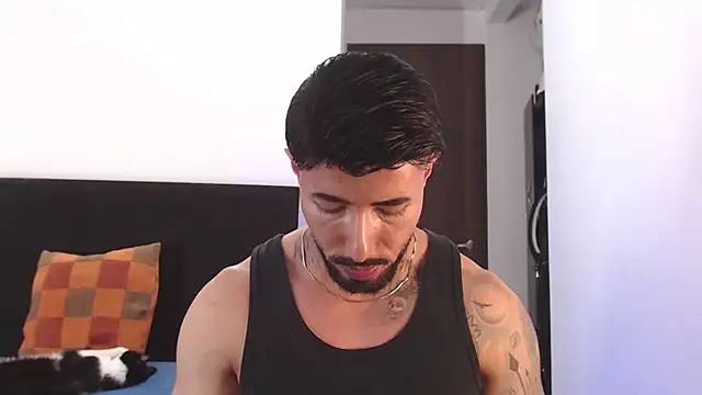 andrea_de_lucaa Show Webcam