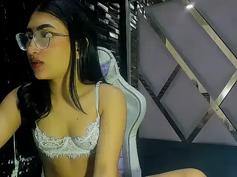 HannaLiss18's Live XXX Chat