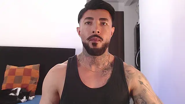andrea_de_lucaa Adlı Modelin Web Kamerası Şovu