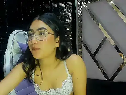 HannaLiss18 Live XXX-chat