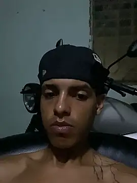 צ'אט XXX בשידור חי של Aleexxx_2005