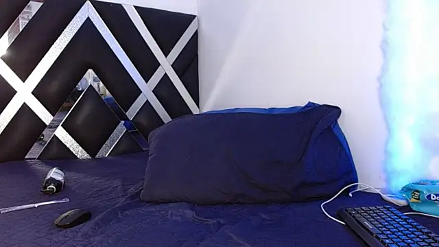 Levy_Steve's Live XXX Chat