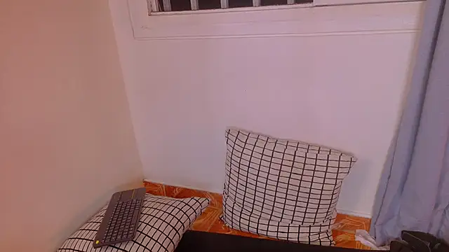 Chat XXX ao vivo de JenaCooper_