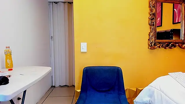 XXX chat uživo modela luckk_