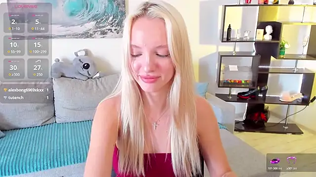 AleksaBlonde's Live XXX Chat