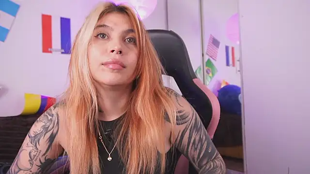 Chat XXX en directo de YunoRose_