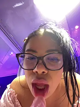 Chatroom XXX en direct de Little_Lexyy