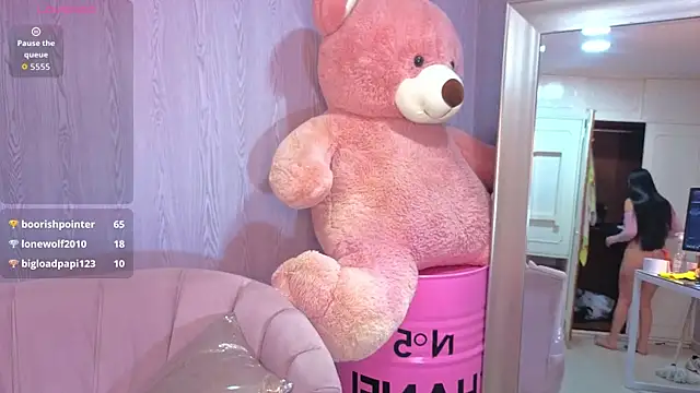 XXX chat uživo modela lia_harper_t