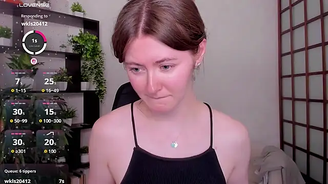 KateCuddle live XXX chat