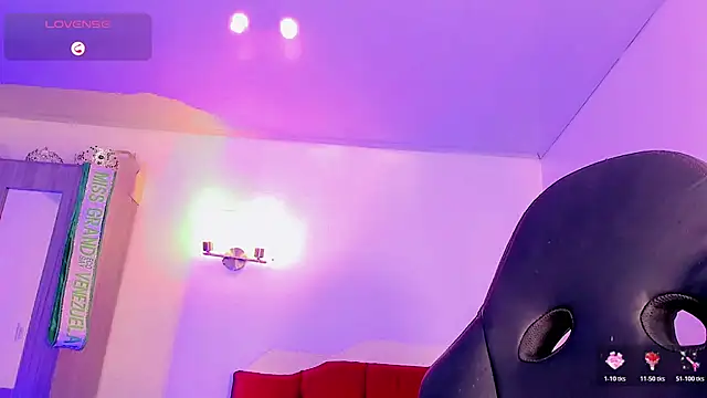 Czat XXX na żywo – naomy__xx