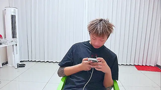 Chocolates-001 live XXX chat