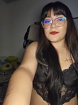 Czat XXX na żywo – Louise_0105