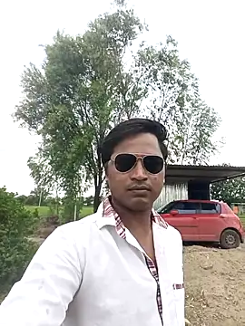 Kartik_bbc_indian's Live XXX Chat