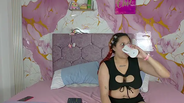 CamilaStartt's Live XXX Chat