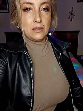 DesireSatler Live XXX Chat