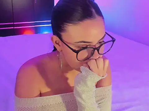 veronicabrown_xxx's Live XXX Chat