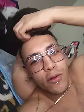 צ'אט XXX בשידור חי של Flako_22cm