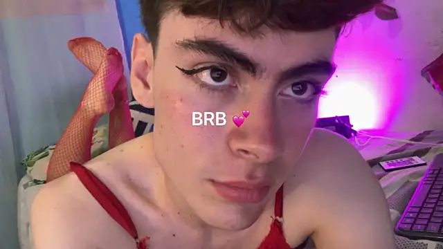 Chat +18 de _peachyboy ao vivo