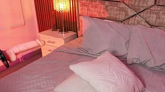 Chat +18 de MiaBlackrose ao vivo