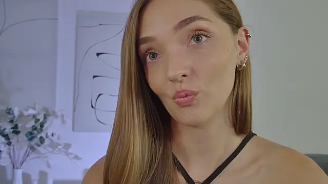 MilaVoss' Live XXX Chat