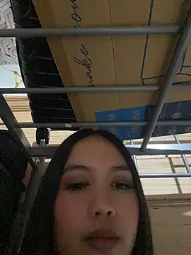 Chat XXX en directo de sexyasiancock_yllana