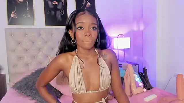 naomy_68's Live XXX Chat