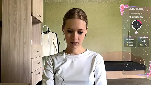 Chat +18 de ZaidaSchwarten ao vivo