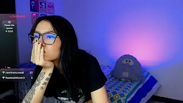 NicoRobin7's Live XXX Chat