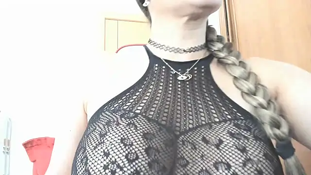 CristalDivine's Live XXX Chat