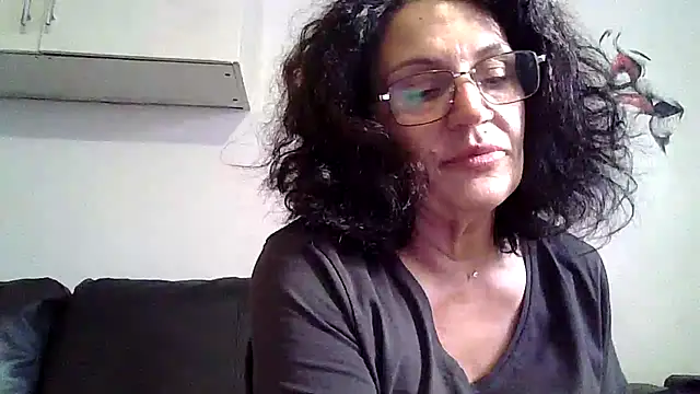 RubyyRosee 라이브 XXX 채팅