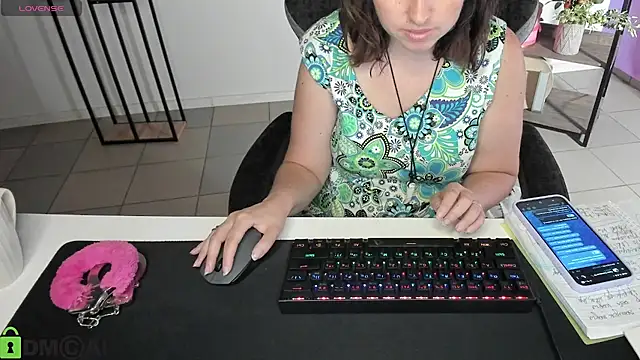 Chat +18 de MartaEdams ao vivo