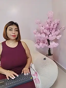 Chat XXX en directo de MrsFoucher