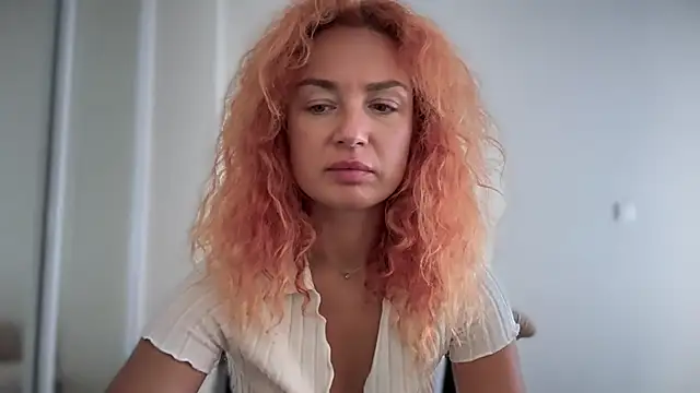 Reddgiirl Chat XXX live