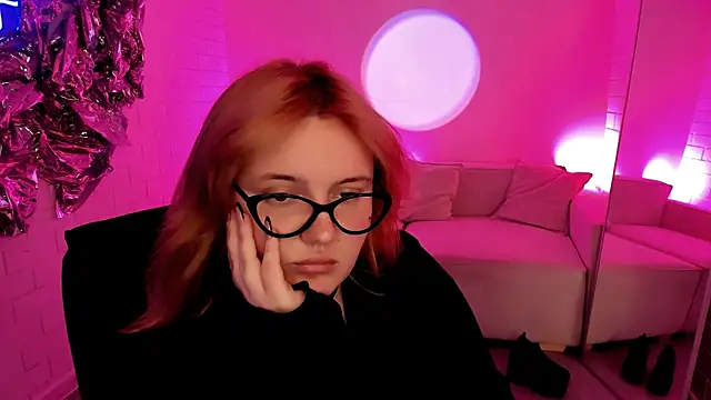 Chat XXX en directo de KathyBriggs