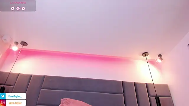Eevee_Taylor live XXX chat