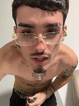 Živý XXX chat NikoStone_