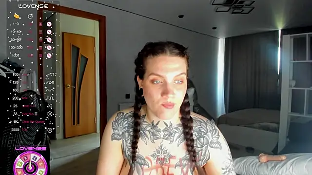 AizaRose Chat XXX in diretta