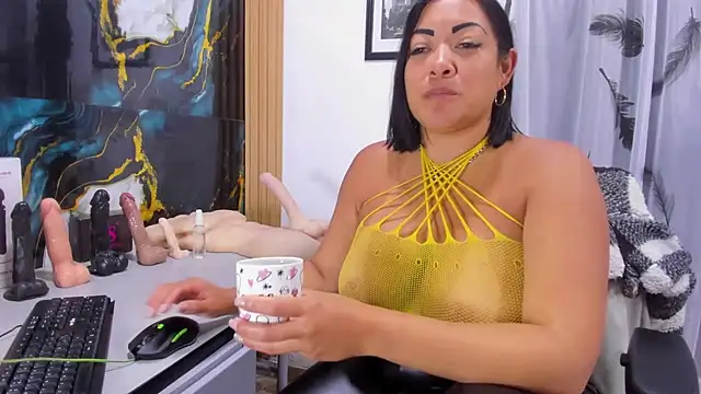 دردشة MelissaaCortes الجنسية المباشرة