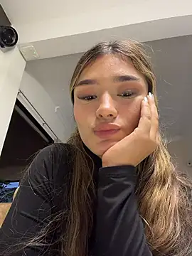 แชท XXX สดของ Arianavillada