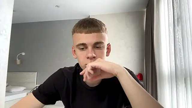 SoloFury Live XXX-Chat