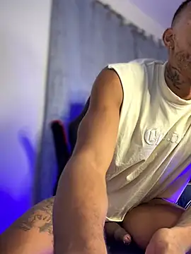 XXX chat uživo modela TysonWalkers