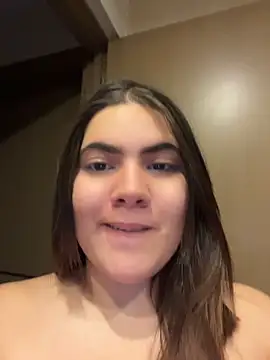 Valenhill@xh live XXX chat